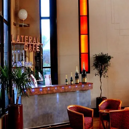 Saphir فندق 3*